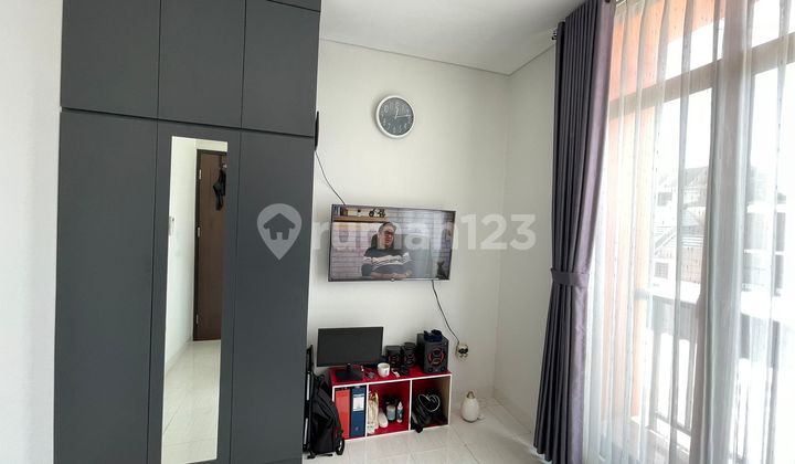 Rumah Bagus Di Casa Arjuna Pamulang Tangerang Selatan 2