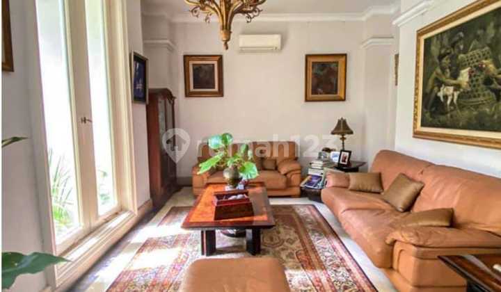 Rumah Mewah Luas di Sriwijaya SHM Kebayoran Baru Jakarta Selatan