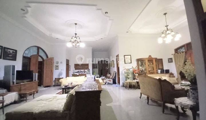 Rumah Hoek Klasik Cocok utk Hunian, Villa, Galeri atau Hotel 1