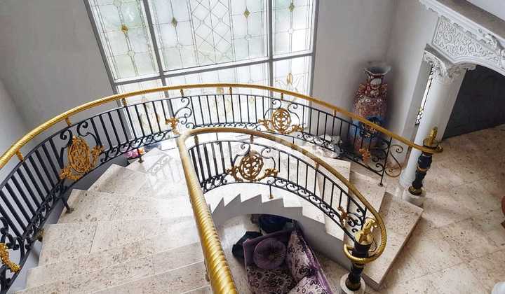 Rumah Mewah Di Komp Eramas Pulogebang Jakarta Timur