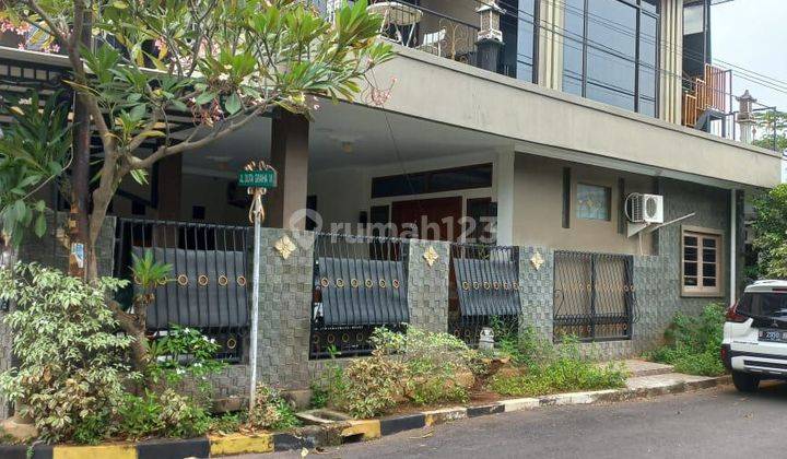 DIJUAL RUMAH MODERN HOOK DI DUTA HARAPAN DEKAT SUMMARECON BEKASI  2