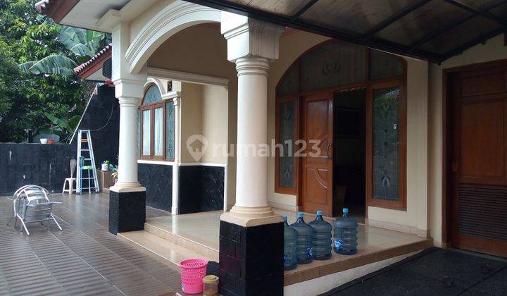 Rumah 2 Lantai Semi Furnished Dekat Taman Mekarsari Cimanggis 1