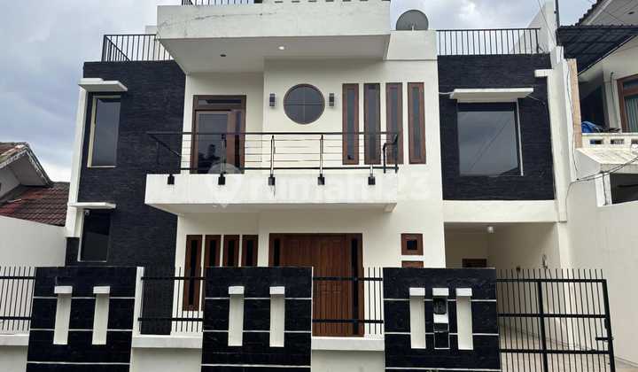 Rumah 2 Lantai Komplek Pertambangan Duren Tiga, Jakarta Selatan