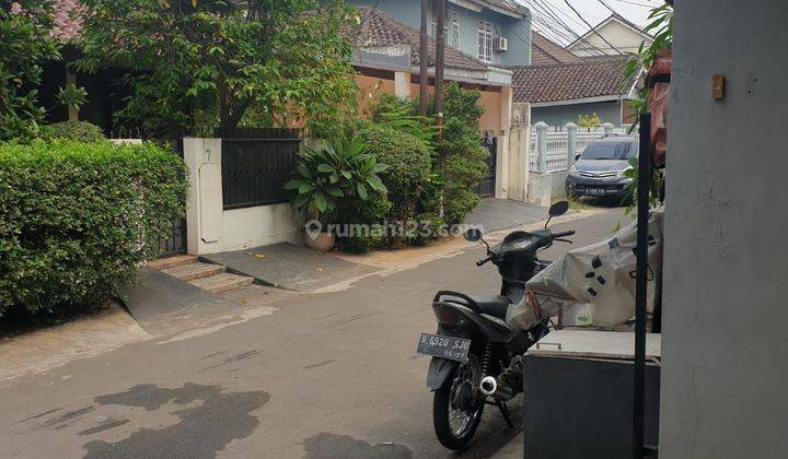 Rumah 2 Lantai SHM Bagus siap huni 2