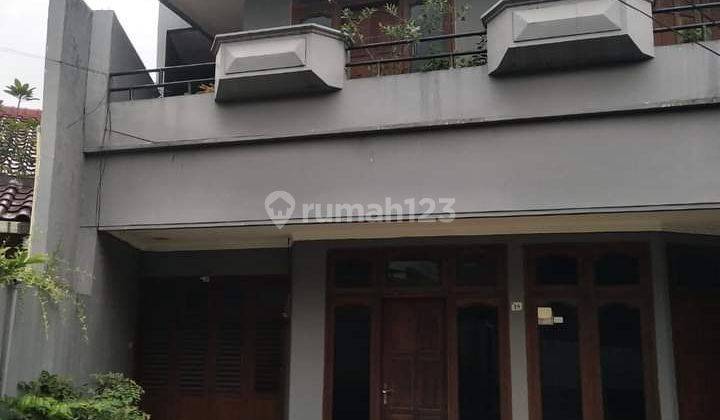 Rumah di Komplek deplu 2 Lantai SHM 1