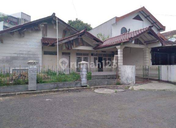 Rumah di Perumahan SHM Butuh Renovasi bintaro di bawah njop 1