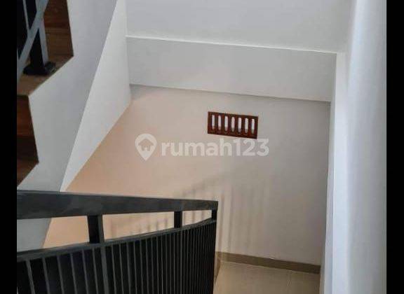 Rumah 2 Lantai SHM Baru 2