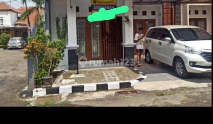 Rumah 2 Lantai SHM Bagus town house 1