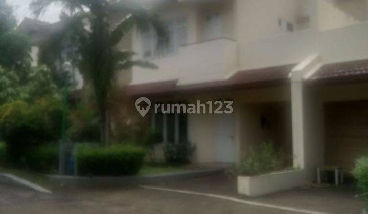 Rumah Di Jl Mawar 2 Lantai Shm Bagus Cluster 1