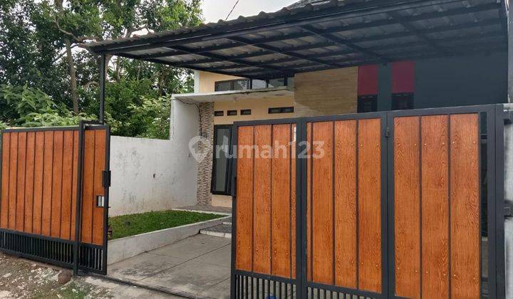 Rumah di Perumahan
Telaga Kahuripan bogor Baru 1