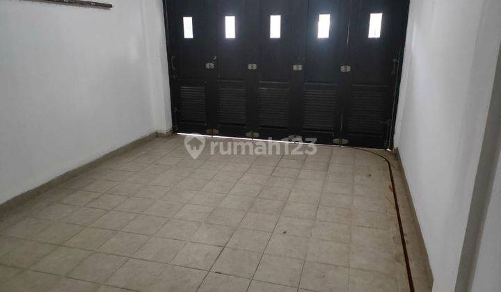 Rumah 2 Lantai SHM Bagus buat kantor 2