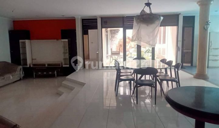 Disewakan rumah di pondok indah  2