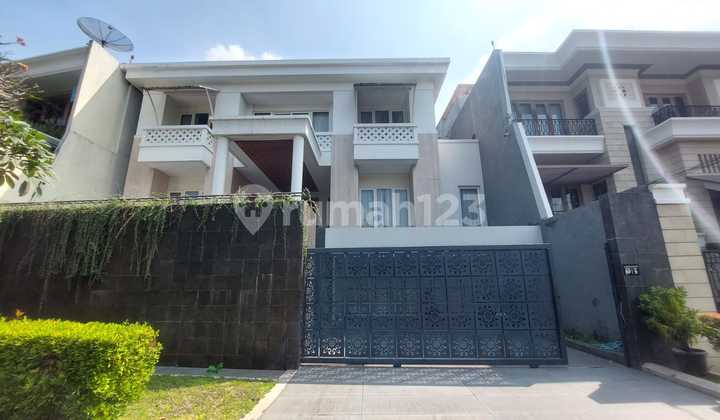 Disewakan rumah mewah di pondok indah