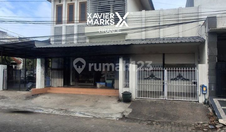 Dijual Rumah + Toko Modern di Araya Malang