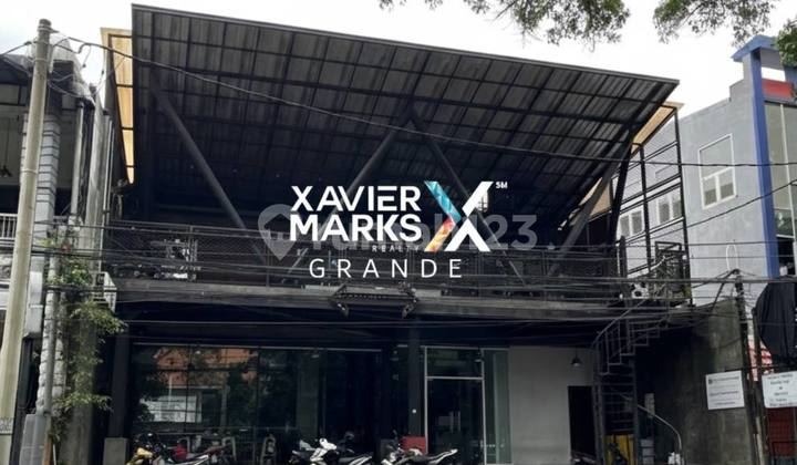 Dijual Ruang Usaha Eks Cafe di Daerah Jalan Ijen, Malang