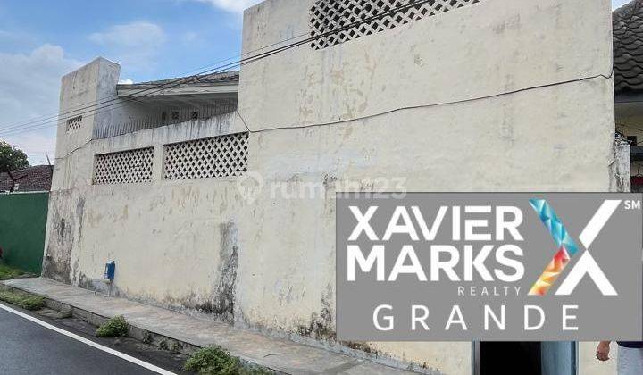 Dijual Rumah Klasik 2 Lantai di Janti Sukun Malang 2