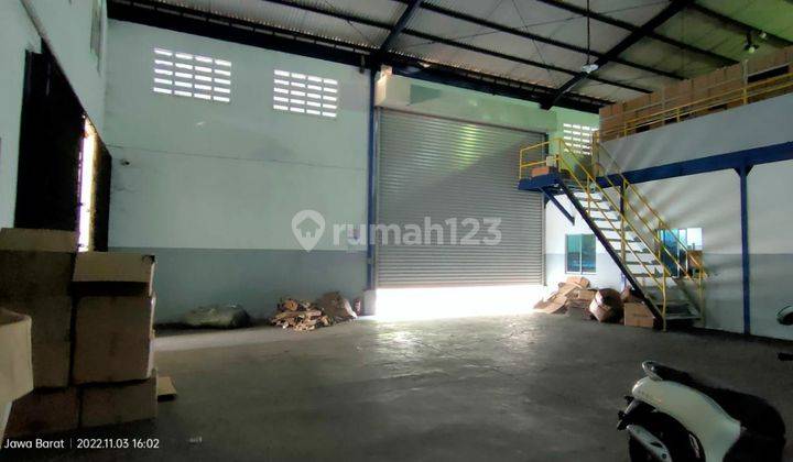 Disewakan gudang di Harapan Indah Bekasi 1