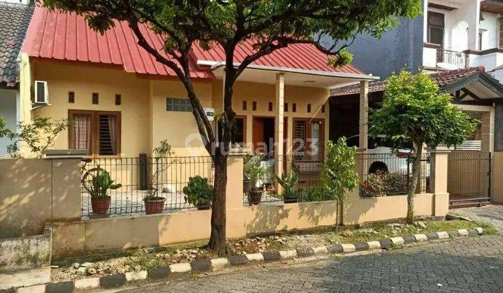 Dijual rumah di Kemang Pratama 1 Bekasi 1