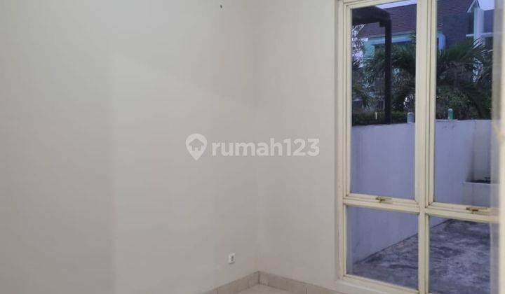  Rumah 2 Lantai Bagus di Cluster Ifolia Harapan Indah 2