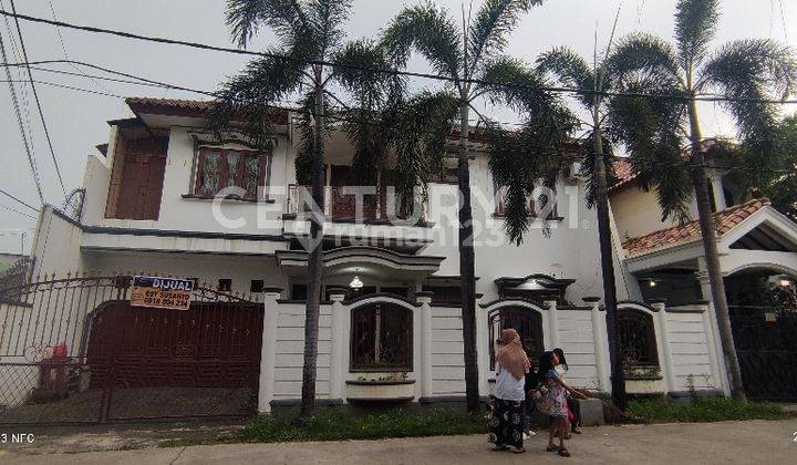 Di Jual Rumah Besar Dan Bagus Di Perumahan Billy Moond  Jaktim.  1