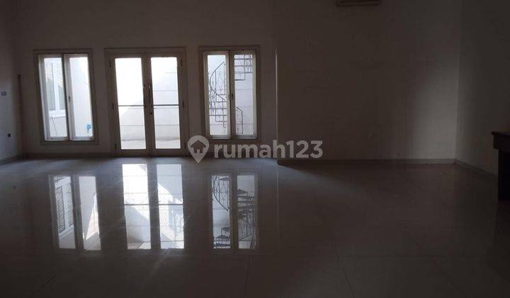 Dijual Rumah Megah di Cempaka Putih Barat, Jakarta Pusat 2