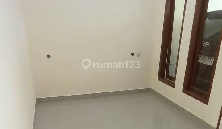  Rumah 2 Lantai Bagus Dan Rapih Siap Huni  2