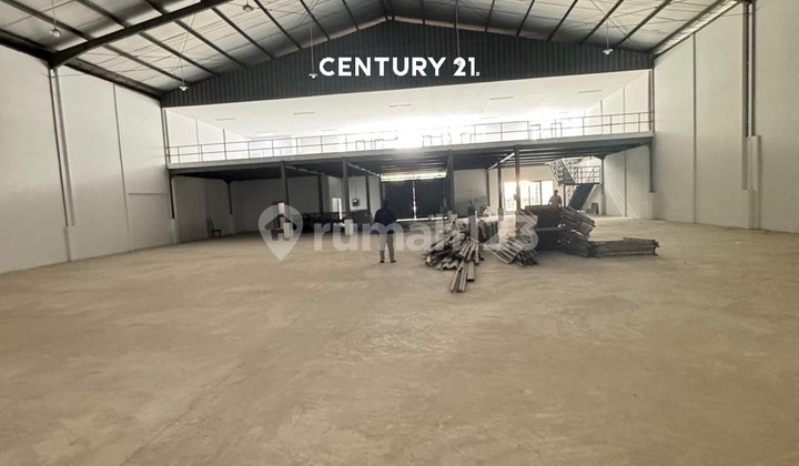 Gudang Sudah Renovasi Siap Pakai di Kawjababeka Cikarang Utara