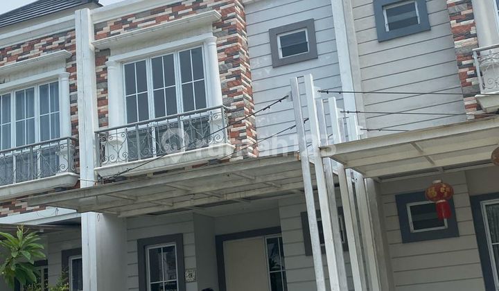 Elegant Design House, Comfortable and Serene Environment