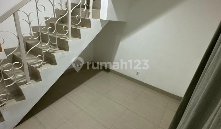 Elegant Design House, Comfortable and Serene Environment