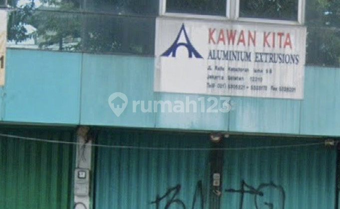 Ruko Kebayoran Lama Hadap Langsung Jalan Raya
