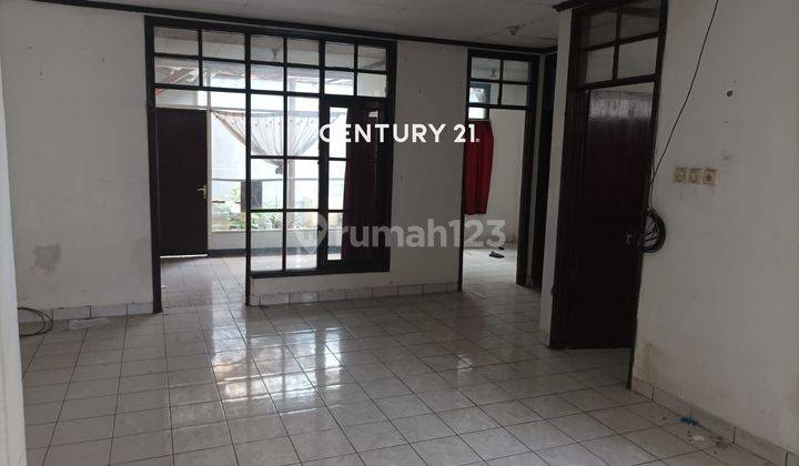 Rumah Bagus Siap Huni Di Cluster Beverly Lippo Cikarang  2