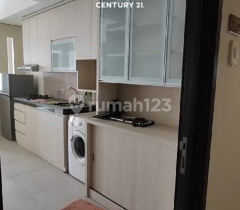 Orange County Tower Westwood Studio Type Apartment