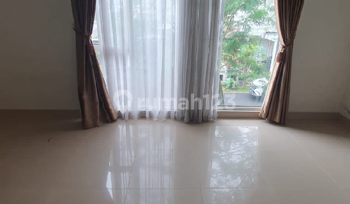 Dijual Rumah Di Grand Taruma Karawang, Dua Lantai. Siap Huni 2