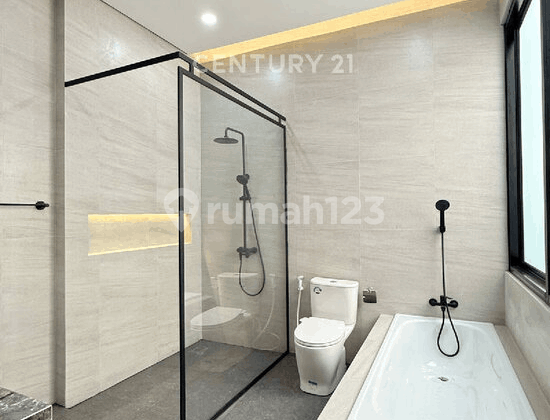 Rumah Mewah  Furnished Siap Huni Di Summer Bliss Lippo Cikarang  2