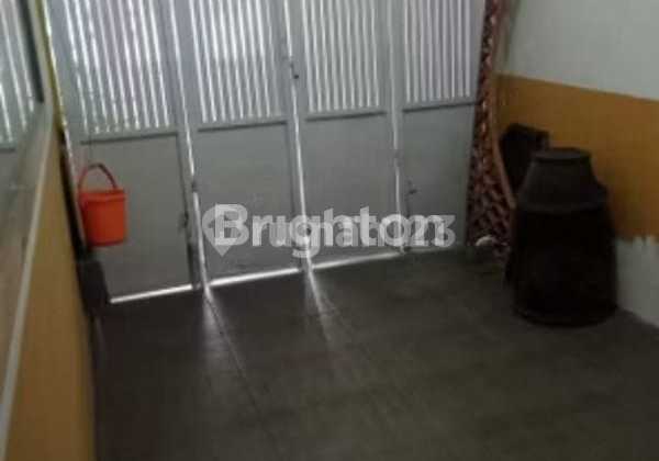 Large 10-Room House Suitable for Office or Employee Mess in Kepuh, Blimbing, Malang City. House Requires Minimal Renovation in Blimbing. 2