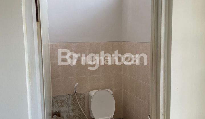 Cheap 2-story shop house in Suhat area, Malang. Cheap 2-story shop house in Suhat area, Malang.