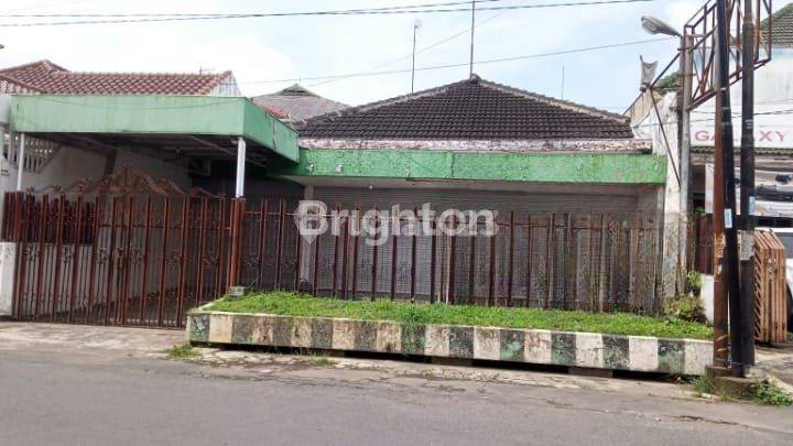 Rumah besar nol jalan cocok untuk segala bisnis dekat beragam kampus dan sekolah di Tidar Dieng Kota Malang 1