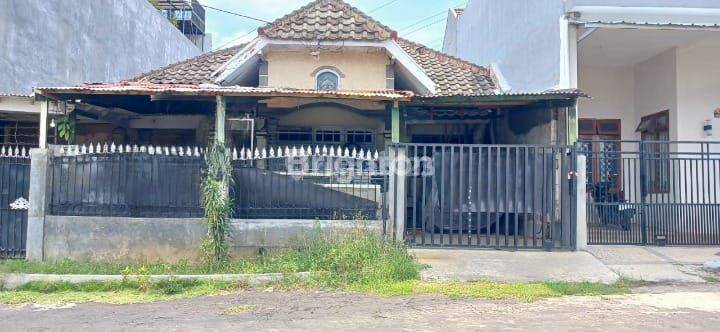 Rumah besar di Citramas Tidarkota Malang 1