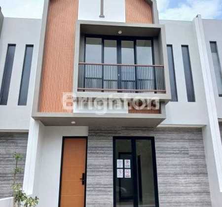 House in Luxury Cluster 2 Floors Near Sawojajar Toll Malang