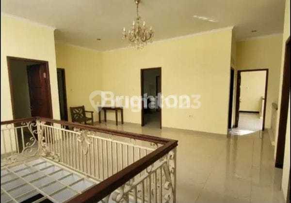 Rumah Besar Di Suhat Bunga-bunga Dekat Ub Kota Malang 2