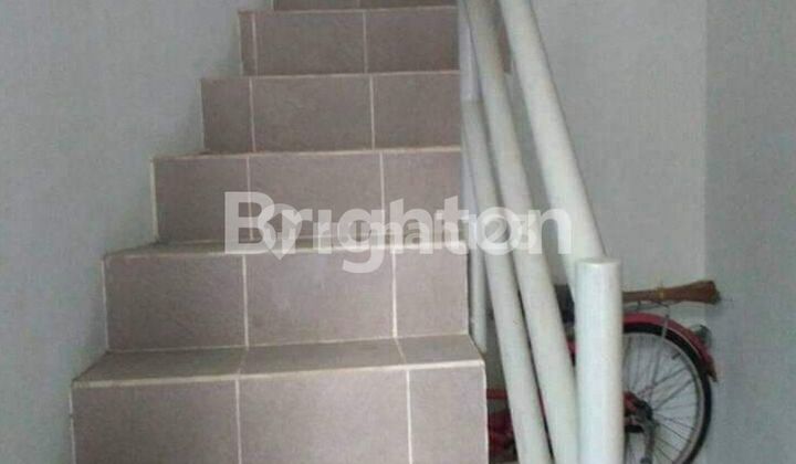 Rumah dijual di 5 kamar tidur di Surabaya Utara 2