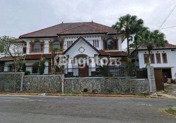 Large Luxury House in Tidar Near Machung Villa Puncak Tidar Malang