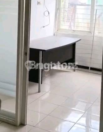 Ready-to-Occupy Shop House Fully Furnished and Air Conditioned Near Cybermall, Unmer on Galunggung Street, Malang 2