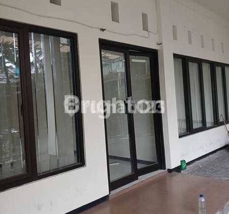 Rumah Besar Cocok untuk Kantor di Dekat Ub Suhat Malang