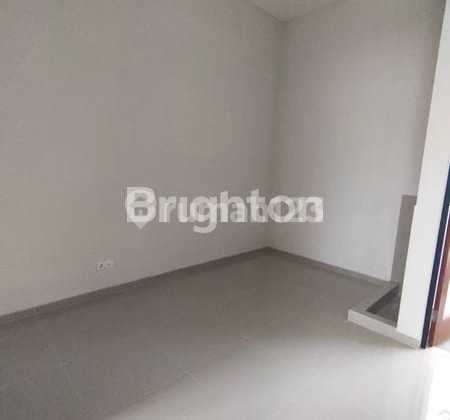 3-Bedroom Semi-Furnished House Near Sawojajar Toll Road, Malang 2