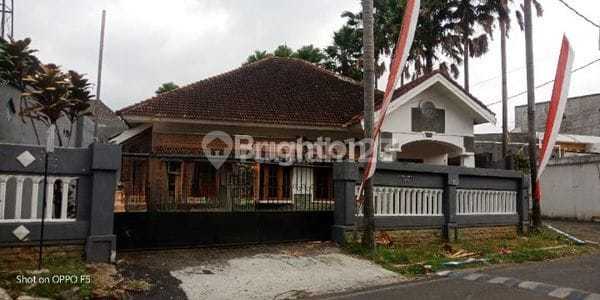 8-Bedroom House Suitable for Office or Staff Mess in Tidar Malang House Needs Minimal Renovation SHM in Tidar.