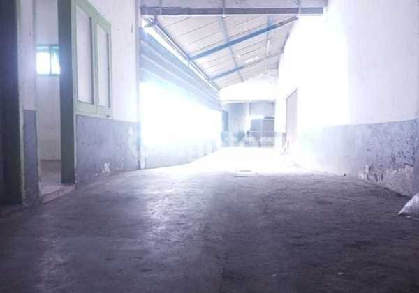 Warehouse Area 1000 in Madyopuro Sawojajar Malang