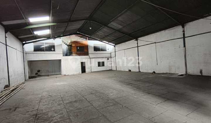 Warehouse Area 480 in Blimbing Malang Warehouse Area 480 in Blimbing Malang