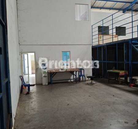 Gudang Luas 664 Di Kawasan Industri Singosari Malang
