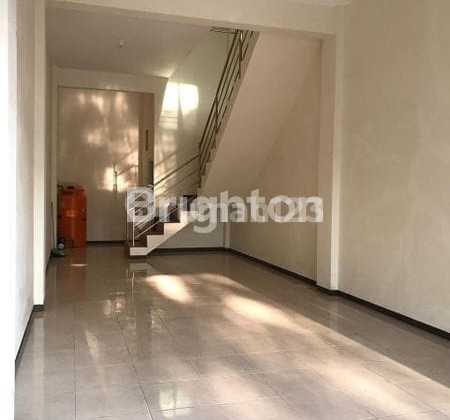 Newly Built Shop House Never Occupied Near Suhat Ub In Bunga-bunga Malang